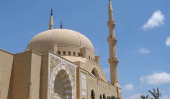 يستغل أوقات الصلاة ليوقع بضحاياه .. !! يستغل أوقات الصلاة ليوقع بضحاياه .. !!
