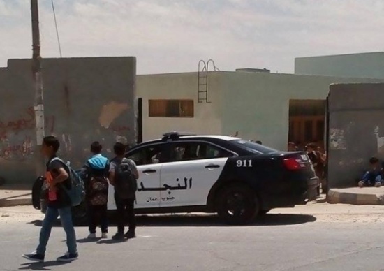 الاعتداء على معلمين في مدرسة بالزرقاء الاعتداء على معلمين في مدرسة بالزرقاء