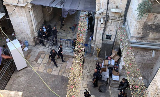 بالفيديو :شهيد وإصابة برصاص الاحتلال بزعم تنفيذ عملية طعن بالقدس بالفيديو :شهيد وإصابة برصاص الاحتلال بزعم تنفيذ عملية طعن بالقدس