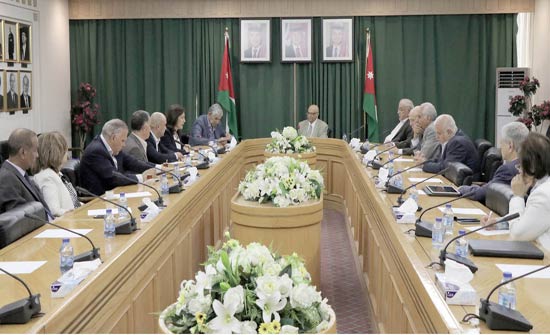 طاقة الأعيان تبحث واقع الطاقة بالمملكة طاقة الأعيان تبحث واقع الطاقة بالمملكة