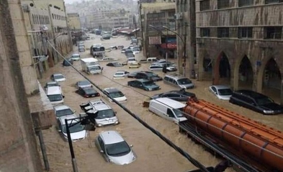 مؤتمر صحفي للحديث عن آثار الضرر الذي تعرض له تجار وسط البلد اثر الفيضانات مؤتمر صحفي للحديث عن آثار الضرر الذي تعرض له تجار وسط البلد اثر الفيضانات