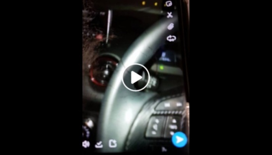 بالفيديو :إمرأة وثقت بنفسها على “سناب شات” لحظة تعرّضها لحادث سيرٍ مروّع بالفيديو :إمرأة وثقت بنفسها على “سناب شات” لحظة تعرّضها لحادث سيرٍ مروّع