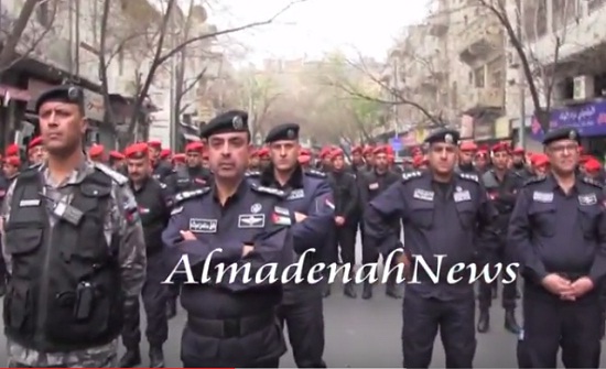 بالفيديو : شاهدوا نشامى الأمن بعد انفضاض مسيرة الجمعة بالفيديو : شاهدوا نشامى الأمن بعد انفضاض مسيرة الجمعة