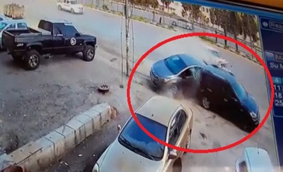 بالفيديو : شاهد كيف وقع حادث سير في عمان بالفيديو : شاهد كيف وقع حادث سير في عمان