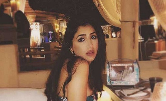 مي عمر تثير التساؤلات بهذه الصورة.. هل خضعت لعمليات تجميل ؟ مي عمر تثير التساؤلات بهذه الصورة.. هل خضعت لعمليات تجميل ؟
