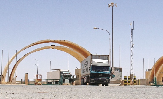 "أصحاب الشاحنات": مباحثات لدخول الشاحنات الاردنية للداخل العراقي "أصحاب الشاحنات": مباحثات لدخول الشاحنات الاردنية للداخل العراقي