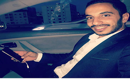 عصام الخرابشة واولاده يهنئون ابن عمهم "احمد الخرابشة" بمناسبة التخرج عصام الخرابشة واولاده يهنئون ابن عمهم "احمد الخرابشة" بمناسبة التخرج