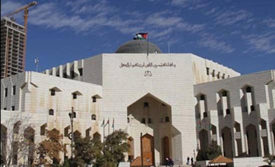تعديلات تلغي صلاحيات تتعلق بإنهاء خدمات القاضي وتمنح الزيادة السنوية حكماً وزيادات على الماجستير والدكتوراة تعديلات تلغي صلاحيات تتعلق بإنهاء خدمات القاضي وتمنح الزيادة السنوية حكماً وزيادات على الماجستير والدكتوراة