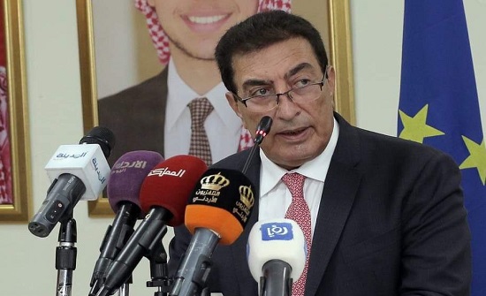الطراونة يدشن نظام المؤتمرات والتصويت الالكتروني بالمجلس الطراونة يدشن نظام المؤتمرات والتصويت الالكتروني بالمجلس