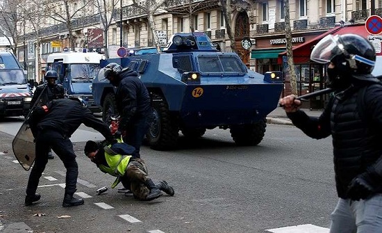 تعليق سوري على احتجاجات فرنسا: "ما حدا أحسن من حدا" تعليق سوري على احتجاجات فرنسا: "ما حدا أحسن من حدا"