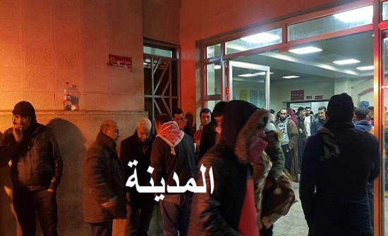 بالصور : وصول اصابات من اشتباك المهاجرين الى مستشفى البشير بالصور : وصول اصابات من اشتباك المهاجرين الى مستشفى البشير