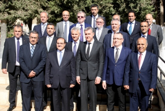 وفد روماني يطلع على تجربة (الأردنية) العلمية والأكاديمية وفد روماني يطلع على تجربة (الأردنية) العلمية والأكاديمية