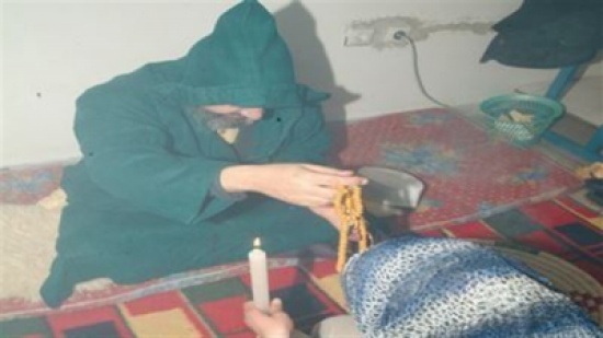 الجان يغتصب ضحاياه.. فتاة: الشيخ طلب مني الحضور بمفردي واغتصبني 3 أشهر متتالية الجان يغتصب ضحاياه.. فتاة: الشيخ طلب مني الحضور بمفردي واغتصبني 3 أشهر متتالية