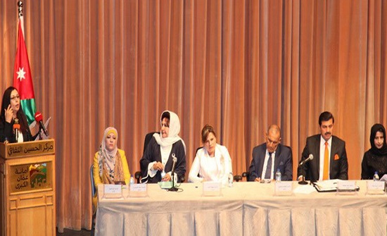 افتتاح مهرجان الشعر العربي ضمن فعاليات جرش افتتاح مهرجان الشعر العربي ضمن فعاليات جرش