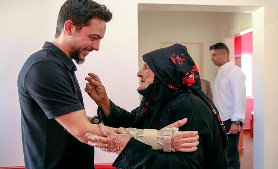بالفيديو والصور : الامير حسين يصطحب الحاجة الإحيوات إلى منزلها الجديد بالفيديو والصور : الامير حسين يصطحب الحاجة الإحيوات إلى منزلها الجديد