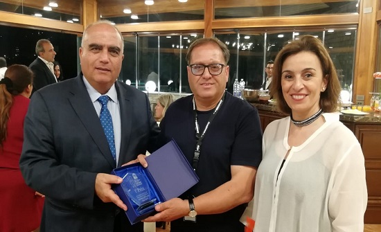 الاردن يفوز بالمركز الاول والجائزة الاولى في السمبويزيوم الدولي في لبنان الاردن يفوز بالمركز الاول والجائزة الاولى في السمبويزيوم الدولي في لبنان