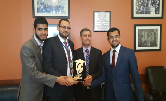 هندسة اليرموك تحصل على جائزة أفضل مشروع في المسابقة بإسطنبول هندسة اليرموك تحصل على جائزة أفضل مشروع في المسابقة بإسطنبول