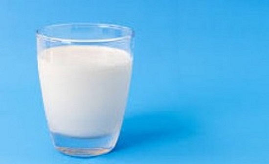 كم كوباً من الحليب يحتاجه الجسم بعد الـ 50؟ كم كوباً من الحليب يحتاجه الجسم بعد الـ 50؟