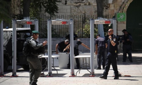 القدس تشتعل رفضًا لإجراءات الاحتلال بالأقصى القدس تشتعل رفضًا لإجراءات الاحتلال بالأقصى