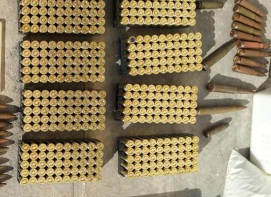 القبض على مطلوبين في الرمثا وعجلون وضبط أسلحة ومخدرات..صور