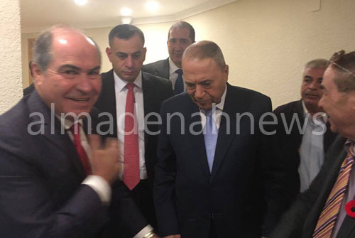 بالصور : وزراء وأعيان ونواب تحت القبة بالصور : وزراء وأعيان ونواب تحت القبة