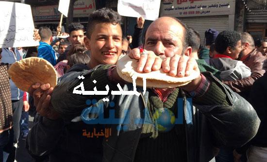 بالفيديو والصور : شاهدوا مسيرة وسط البلد ضد رفع الأسعار والضرائب بالفيديو والصور : شاهدوا مسيرة وسط البلد ضد رفع الأسعار والضرائب