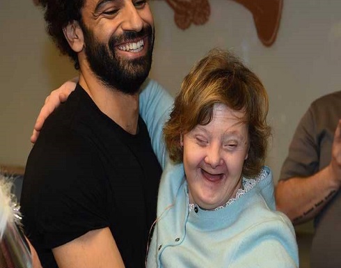 بالصورة : لحظة صلاح "الأفضل هذا الموسم" بالصورة : لحظة صلاح "الأفضل هذا الموسم"