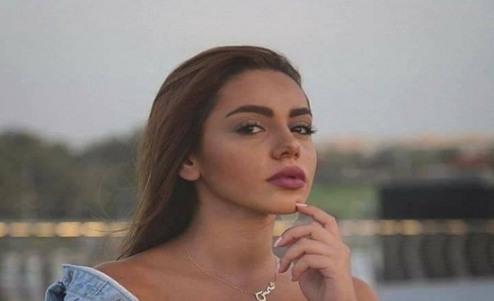 مجدداً نجمة "باب الحارة" بإطلالة جريئة مجدداً نجمة "باب الحارة" بإطلالة جريئة
