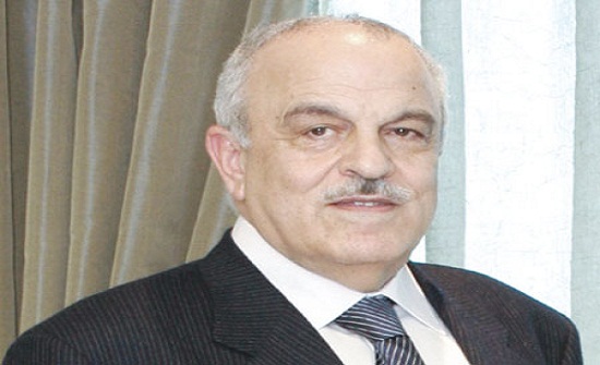 المعشر ينفي توجه الحكومة للاقتراض لدفع رواتب الموظفين المعشر ينفي توجه الحكومة للاقتراض لدفع رواتب الموظفين
