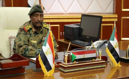السودان.. البرهان يوعز للمؤسسات الحكومية بالإفصاح عن حساباتها السودان.. البرهان يوعز للمؤسسات الحكومية بالإفصاح عن حساباتها