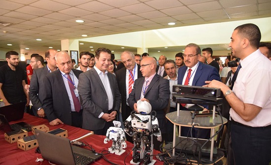 أبو رمان: المرحلة القادمة تتطلب من الجامعات والمؤسسات التفكير بالمستقبل أبو رمان: المرحلة القادمة تتطلب من الجامعات والمؤسسات التفكير بالمستقبل