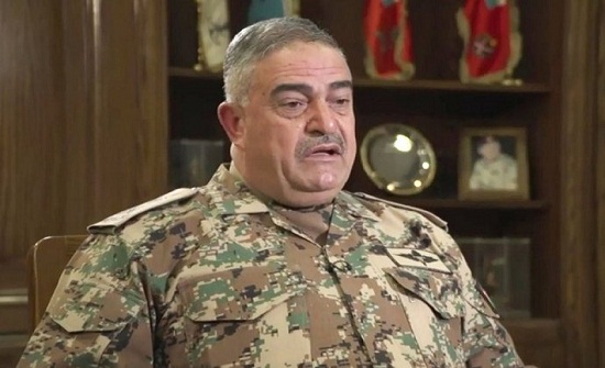 رئيس هيئة الأركان المشتركة يستقبل وفداً عسكرياً نيجيرياً رئيس هيئة الأركان المشتركة يستقبل وفداً عسكرياً نيجيرياً