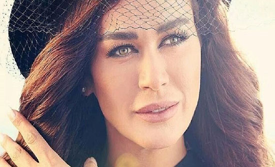 نادين الراسي وصورة رومانسية مع حبيبها نادين الراسي وصورة رومانسية مع حبيبها