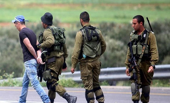 القدس.. إصابة فلسطينييْن اعتدت عليهما الشرطة الإسرائيلية بالضرب القدس.. إصابة فلسطينييْن اعتدت عليهما الشرطة الإسرائيلية بالضرب