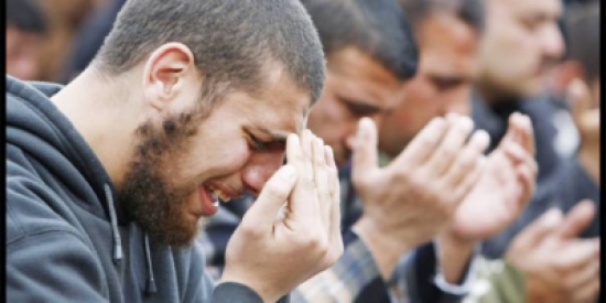 4 اشخاص لا يغفر الله لهم ولا يتقبل منهم صيام رمضان! 4 اشخاص لا يغفر الله لهم ولا يتقبل منهم صيام رمضان!