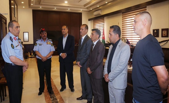 تكريم مجموعة من مرتبات البحث الجنائي تكريم مجموعة من مرتبات البحث الجنائي