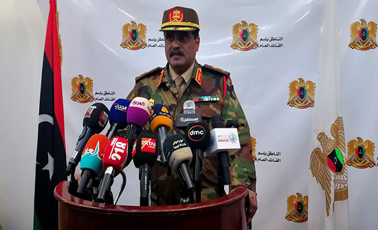 الجيش الليبي يطرح مبادرة لحل الأزمة في البلاد الجيش الليبي يطرح مبادرة لحل الأزمة في البلاد
