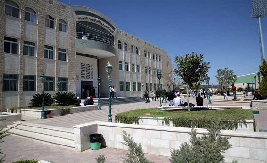 قسم تكنولوجيا الطاقة البديلة الأول من نوعه في جامعة "الزيتونة" قسم تكنولوجيا الطاقة البديلة الأول من نوعه في جامعة "الزيتونة"
