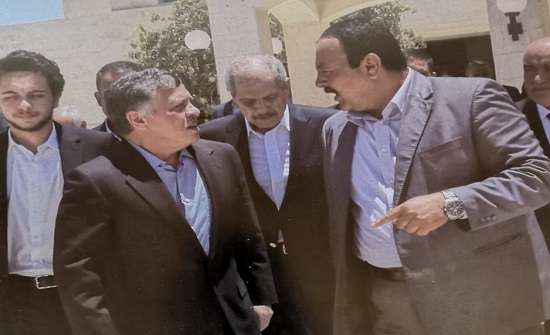 الحياري يثمن موقف الملك بإعادة تأهيل المسجد الحسيني . الحياري يثمن موقف الملك بإعادة تأهيل المسجد الحسيني .