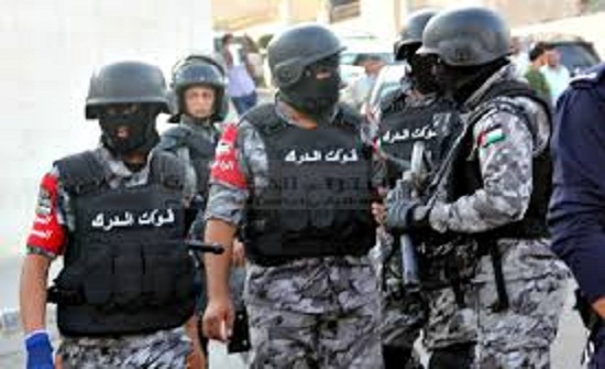 بعد وفاة مسن تعرض للضرب اثناء سرقته .. تعزيزات أمنية في الكرك بعد وفاة مسن تعرض للضرب اثناء سرقته .. تعزيزات أمنية في الكرك
