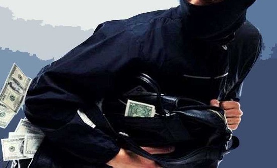 عمان : الامن يكشف زيف ادعاء شخص بالاعتداء عليه وسلبه 20 الف دينار عمان : الامن يكشف زيف ادعاء شخص بالاعتداء عليه وسلبه 20 الف دينار
