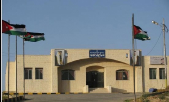 بلدية حوشا الجديدة توزع حاويات جديدة على مناطقها بلدية حوشا الجديدة توزع حاويات جديدة على مناطقها