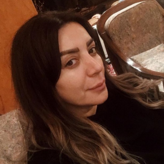 بالصورة - شكران مرتجى بإطلالة تثير الجدل... لن تميّزوا بينها وبين هذه الفنانة بالصورة - شكران مرتجى بإطلالة تثير الجدل... لن تميّزوا بينها وبين هذه الفنانة