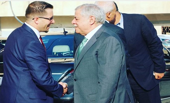 بالصور : الخصاونه طلب و الزعبي اعطى بالصور : الخصاونه طلب و الزعبي اعطى