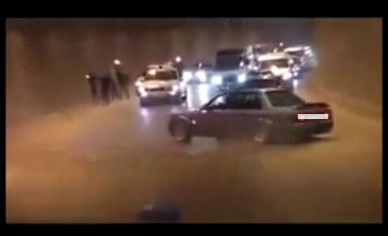 مأدبا : الامن يضبط سائق قام بـ"التشحيط" مأدبا : الامن يضبط سائق قام بـ"التشحيط"