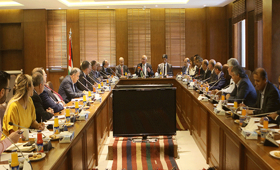أحزاب وسطية تعرض مقترحاتها حول قانون الانتخاب أحزاب وسطية تعرض مقترحاتها حول قانون الانتخاب