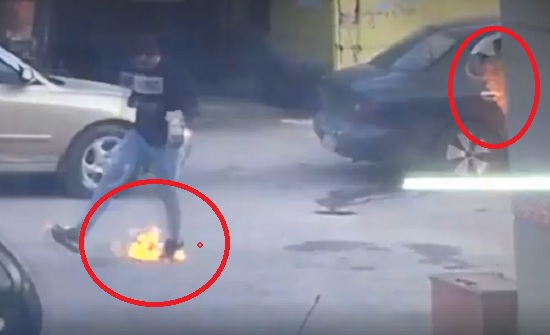 بالفيديو : شاهدوا لحظة احتراق سيارة في محطة محروقات .. ومواطنون : الحق على الحكومة بالفيديو : شاهدوا لحظة احتراق سيارة في محطة محروقات .. ومواطنون : الحق على الحكومة
