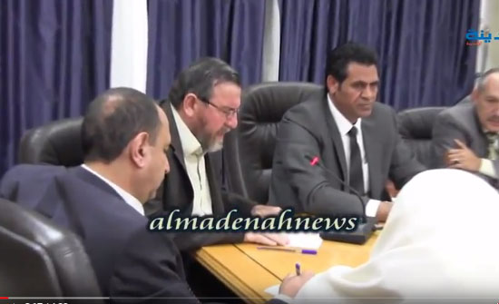 الشيشاني للملقي: لماذا استفزك الحديث عن راتب ابنك؟ الشيشاني للملقي: لماذا استفزك الحديث عن راتب ابنك؟
