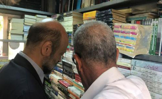 الرزاز يزور كشك ابو علي في وسط البلد.. صور وفيديو الرزاز يزور كشك ابو علي في وسط البلد.. صور وفيديو