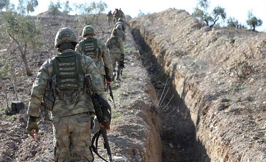 الجيش التركي: تحييد 999 إرهابيًا منذ انطلاق "غصن الزيتون" الجيش التركي: تحييد 999 إرهابيًا منذ انطلاق "غصن الزيتون"